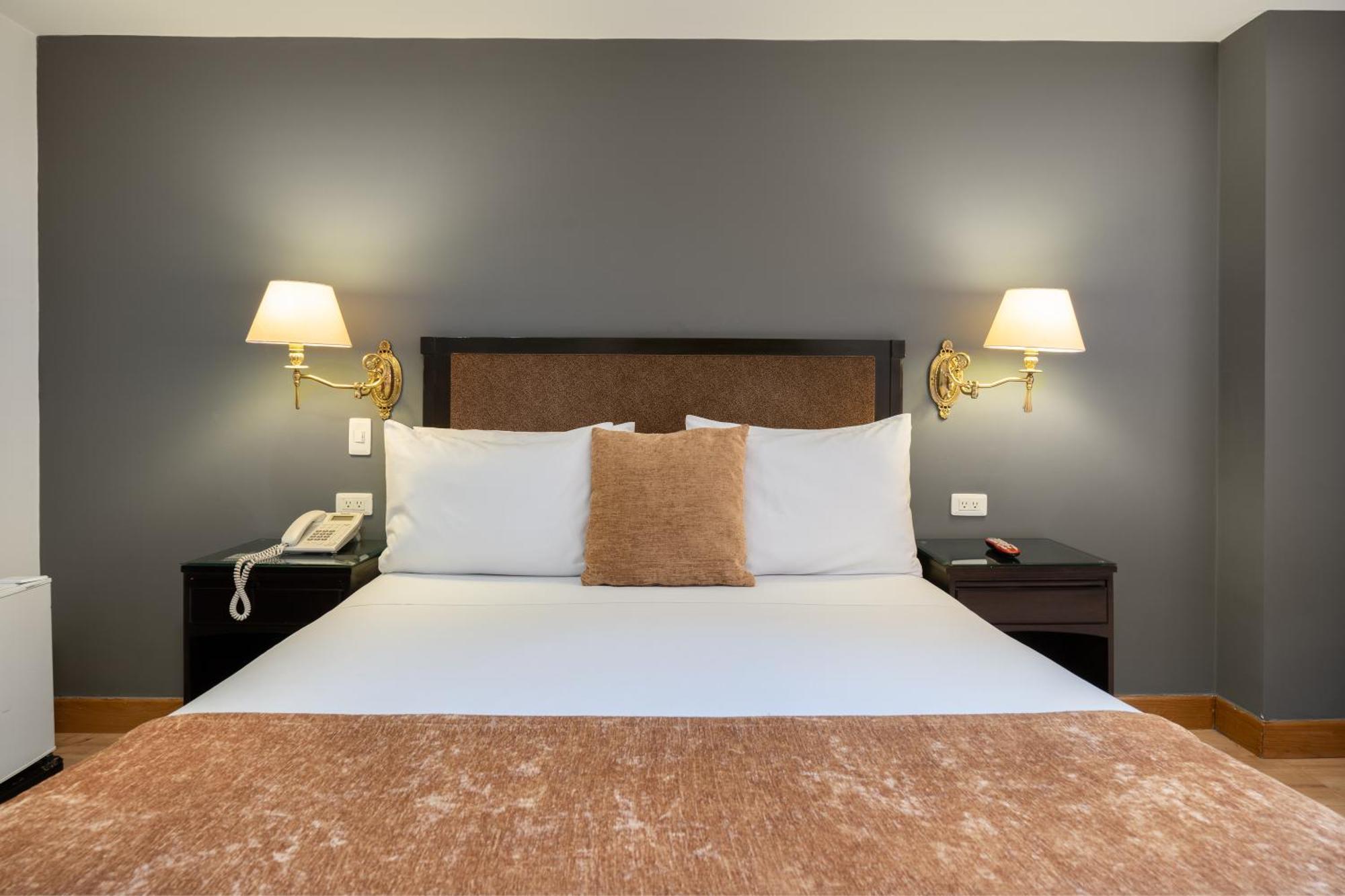 Hotel Le Manoir Bogota Bagian luar foto
